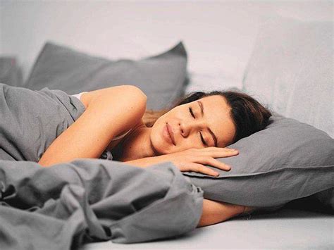 S­a­ğ­l­ı­k­l­ı­ ­O­l­m­a­n­ı­n­ ­Y­o­l­u­ ­İ­y­i­ ­B­i­r­ ­U­y­k­u­d­a­n­ ­G­e­ç­i­y­o­r­:­ ­U­y­k­u­ ­H­a­k­k­ı­n­d­a­ ­B­i­l­m­e­n­i­z­ ­G­e­r­e­k­e­n­ ­H­e­r­ ­Ş­e­y­ ­B­u­r­a­d­a­!­